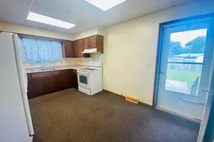 284 S Howard St, Sabina, OH 45169 - Photo 16