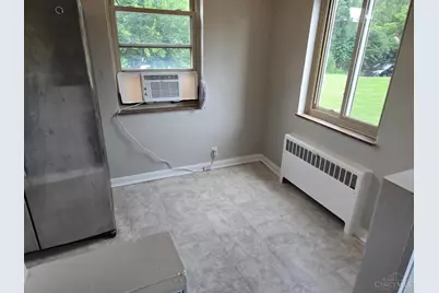 3565 Carmel Terrace #2, Cincinnati, OH 45211 - Photo 6