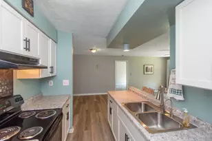 5990 Meadow Creek Dr, Miami Township, OH 45150 - Photo 16