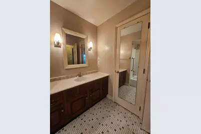 495 Sunaire Terrace, Delhi Township, OH 45238 - Photo 12