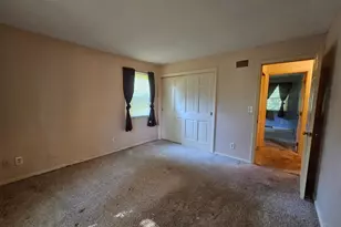 495 Sunaire Terrace, Delhi Township, OH 45238 - Photo 16