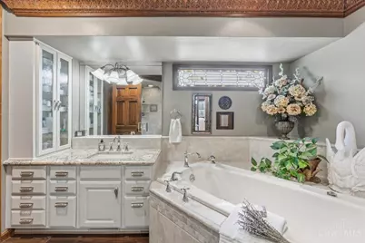 436 Heathgate Road, Cincinnati, OH 45255 - Photo 36