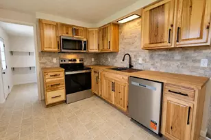 130 W Josie Ave, Hillsboro, OH 45133 - Photo 6