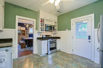 3631 Erie Avenue, Cincinnati, OH 45208 - Photo 10