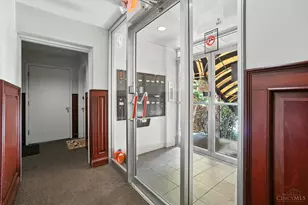 2270 Madison Rd, Cincinnati, OH 45208 - Photo 4