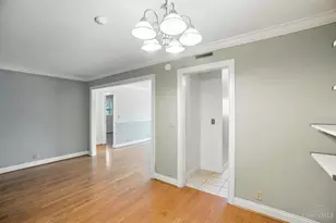 2270 Madison Rd, Cincinnati, OH 45208 - Photo 14
