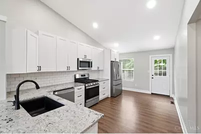 9575 Deer Track Road, West Chester, OH 45069 - Photo 12
