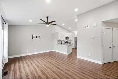 9575 Deer Track Road, West Chester, OH 45069 - Photo 8