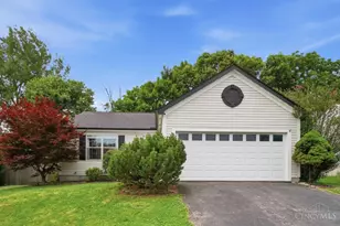 9575 Deer Track Rd, West Chester, OH 45069 - Photo 2