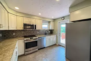 53 Hadley Rd, Green Hills, OH 45218 - Photo 4