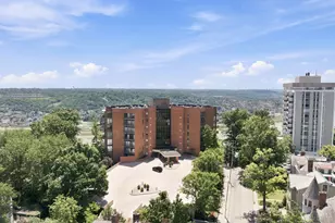 2412 Ingelside Ave, Cincinnati, OH 45202 - Photo 54