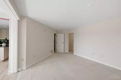 2412 Ingelside Avenue #5-C, Cincinnati, OH 45202 - Photo 28