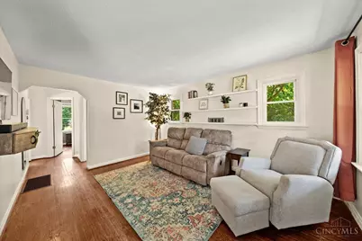 6408 Girard Avenue, Cincinnati, OH 45213 - Photo 2