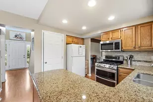 6323 Foxwood Ct, Liberty Township, OH 45044 - Photo 8