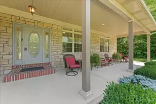 820 Indian Lakes Blvd, Washington Township, OH 45113 - Photo 4