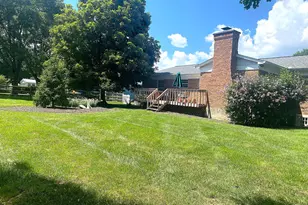 7513 Golf Green Dr, Montgomery, OH 45242 - Photo 2