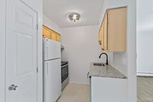 3535 Linwood Ave, Cincinnati, OH 45226 - Photo 4