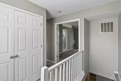 5574 Regimental Pl, Cincinnati, OH 45239 - Photo 24
