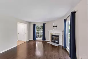 5574 Regimental Pl, Cincinnati, OH 45239 - Photo 6