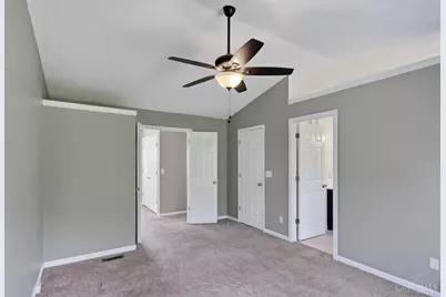 5574 Regimental Pl, Cincinnati, OH 45239 - Photo 28