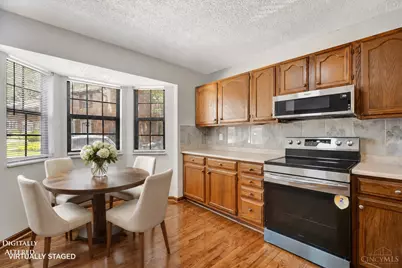 10667 Montgomery Road #13, Montgomery, OH 45242 - Photo 6