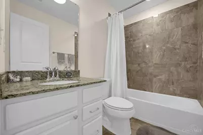 6468 Holly Lane, Fairfield Township, OH 45011 - Photo 12