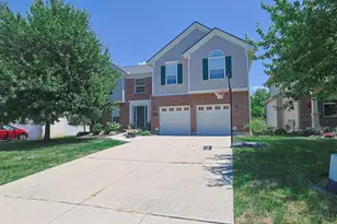 7218 Ruwes Oak Dr, Green Township, OH 45248 - Photo 2