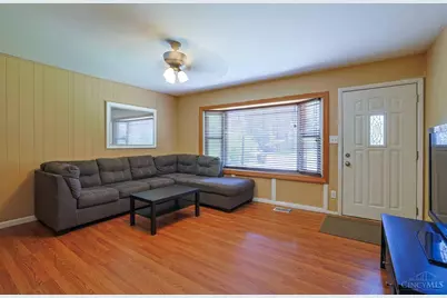 404 Mohican Drive, Loveland, OH 45140 - Photo 4