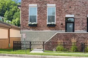 126 Broadway St, Loveland, OH 45140 - Photo 2