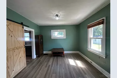7565 Ross Avenue, Springfield Township, OH 45237 - Photo 8
