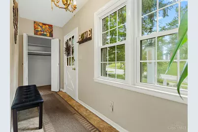 7 Ritchie Avenue, Wyoming, OH 45215 - Photo 2