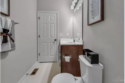 12013 Westland Court, Cincinnati, OH 45251 - Photo 8