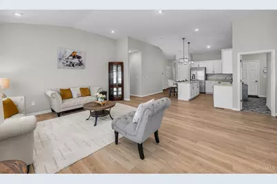 12013 Westland Court, Cincinnati, OH 45251 - Photo 18