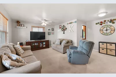 1733 Beaver Creek Lane, Kettering, OH 45429 - Photo 4
