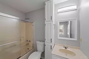 1190 N Lynnebrook Dr, Cincinnati, OH 45224 - Photo 14