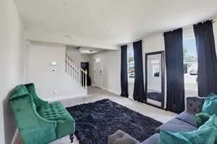 1439 Longacre Dr, Forest Park, OH 45240 - Photo 2