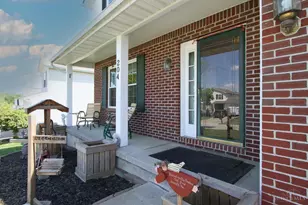 204 Wood Forge Cir, Lebanon, OH 45036 - Photo 4