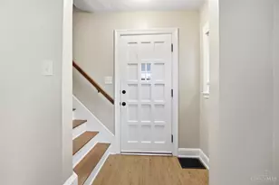 5709 Doerger Ln, Cincinnati, OH 45212 - Photo 2