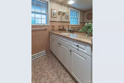 220 Linden Drive, Wyoming, OH 45215 - Photo 24