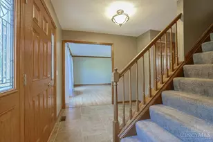 9429 Stonecrest Ct, Symmes Township, OH 45249 - Photo 4