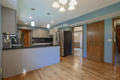 9429 Stonecrest Court, Symmes Township, OH 45249 - Photo 6