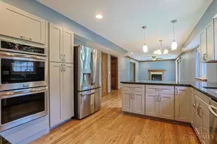9429 Stonecrest Ct, Symmes Township, OH 45249 - Photo 8