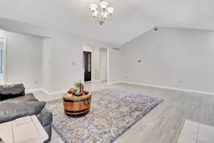 6984 Hunters Moon Ct, Fairfield Township, OH 45011 - Photo 6