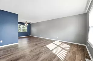 9873 Greenriver Dr, Colerain Township, OH 45231 - Photo 8