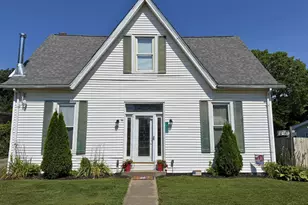 47 Maple St, Harveysburg, OH 45032 - Photo 1