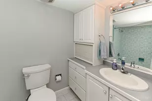 8004 Honeysuckle Ln, West Chester, OH 45069 - Photo 18