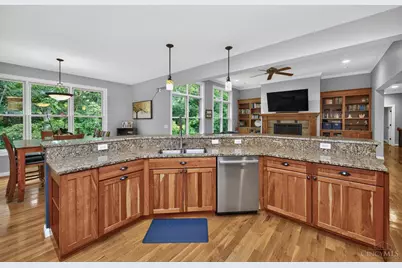 1723 Laurel Glen Court, Hamilton Township, OH 45140 - Photo 20