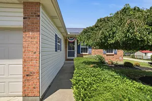 11861 Kittrun Ct, Colerain Township, OH 45231 - Photo 4