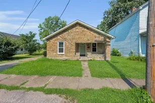 415 S Union St, Bethel, OH 45106 - Photo 2