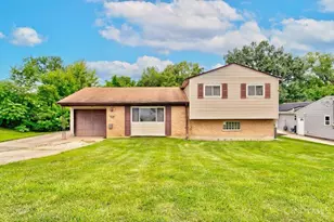 1446 Biloxi Dr, Springfield Township, OH 45231 - Photo 1